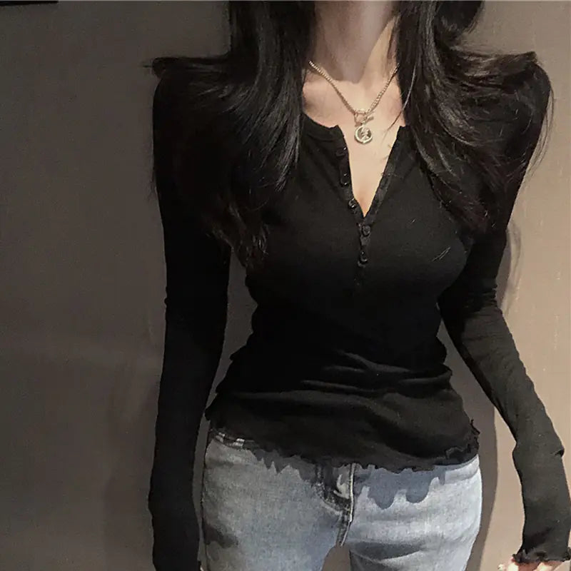 Chic Slim Fit Women's Tee