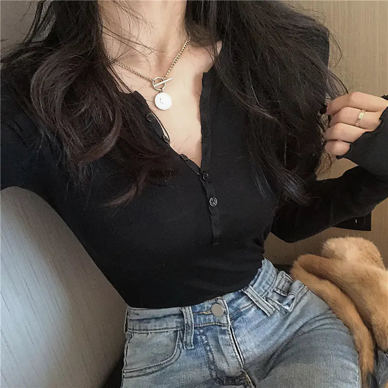 Chic Slim Fit Women's Tee